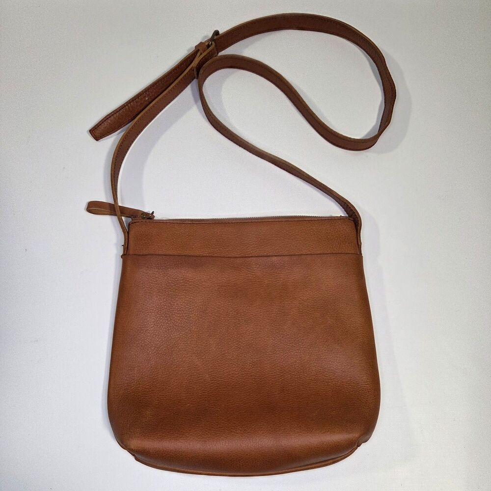 Vintage Duluth Trading Company Lifetime Leather Crossbody Bag Cognac